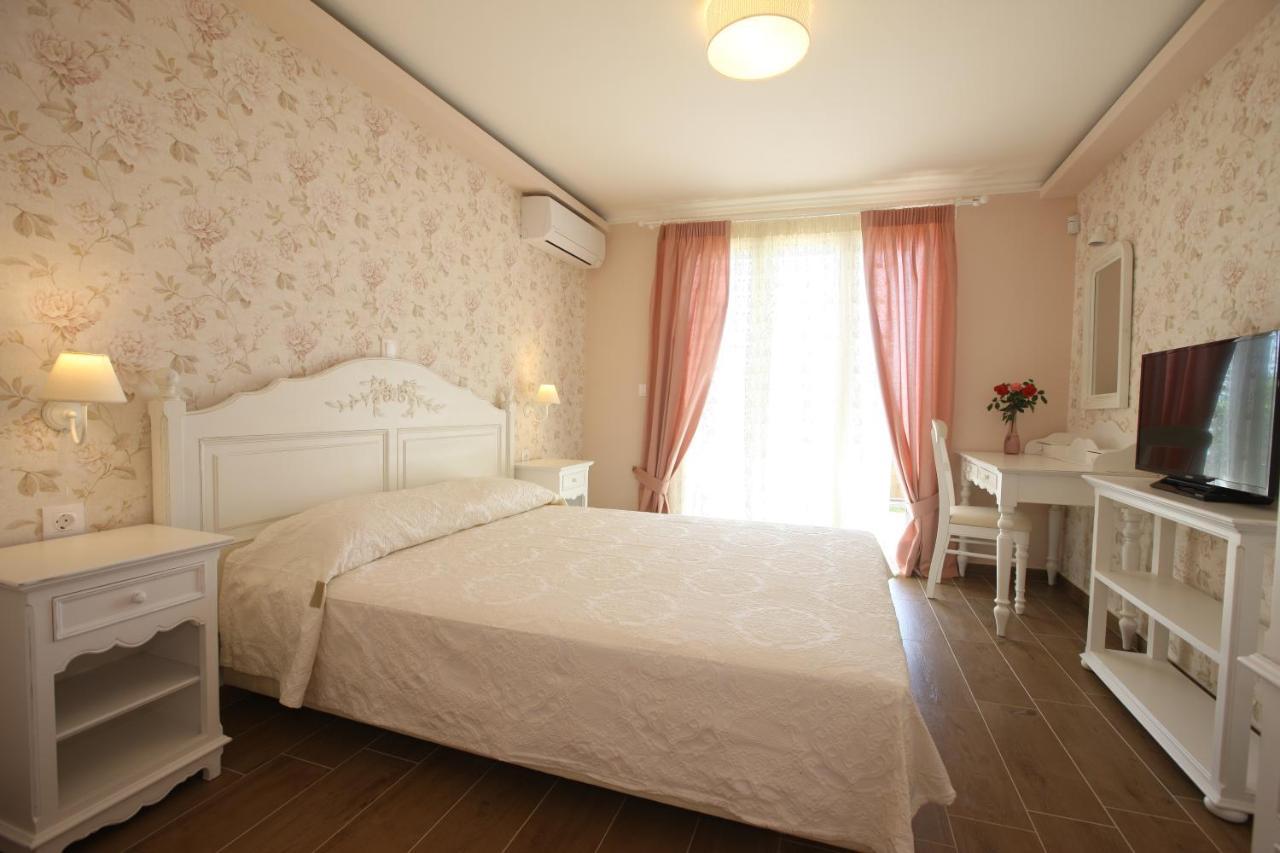 Villa Artemis บาร์บาตี ภายนอก รูปภาพ